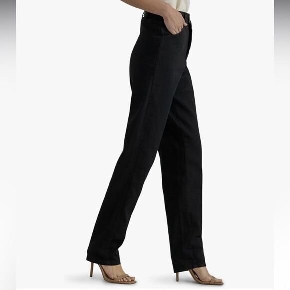 Lee - Relaxed Fit Side Elastic Tapered Leg Jean in Black - Picture 3 of 7